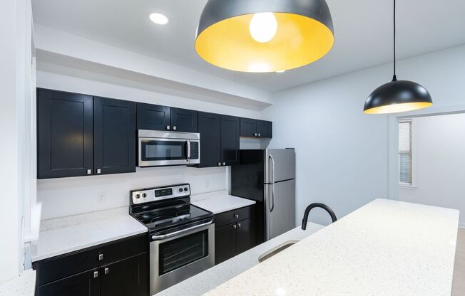 3 beds, 2 baths, 150 sqft, $1,975, Unit 1409-304