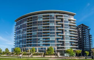 949 NW Overton Street, #807