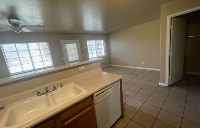 3 beds, 2.5 baths, $1,575