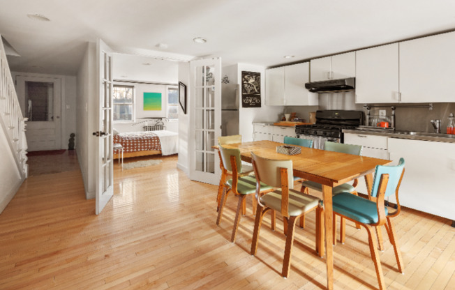 31 WOLCOTT ST