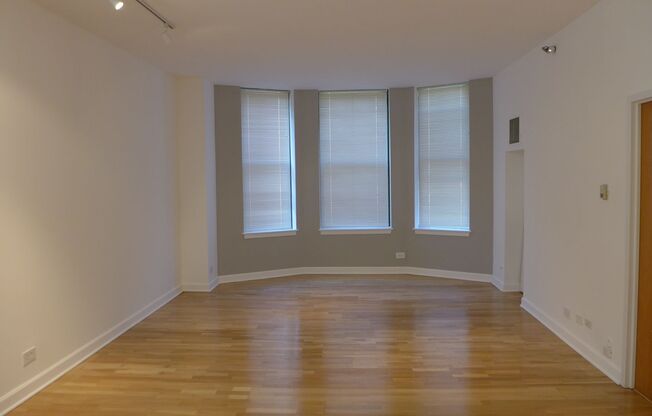 2 beds, 2 baths, 1,250 sqft, $2,995, Unit 11D