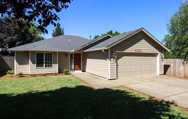 Single Level Three Bedroom South Salem Home ~ Lone Oak 3882