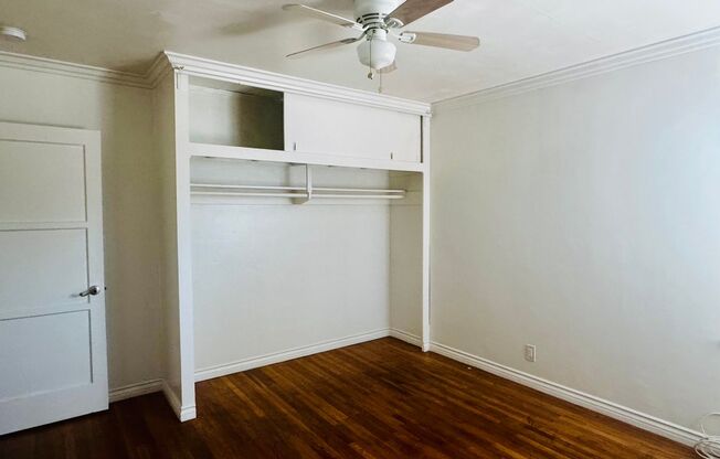 2642 E Adams