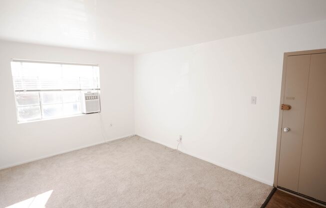 1 bed, 1 bath, 500 sqft, $800, Unit 1723-08
