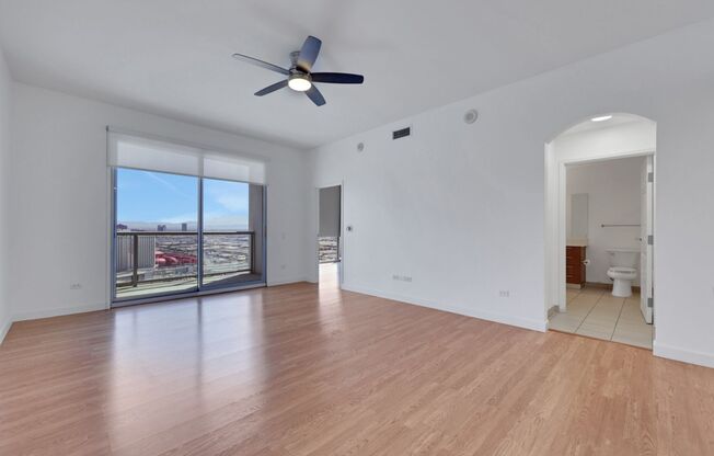 1 bed, 1 bath, $2,000, Unit # 3503