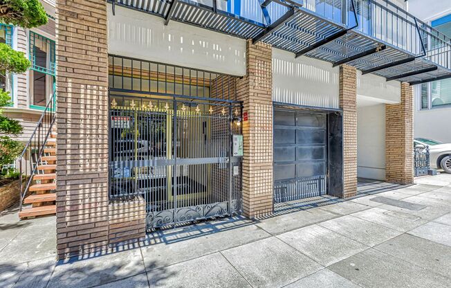 1614 Vallejo Street Apartments