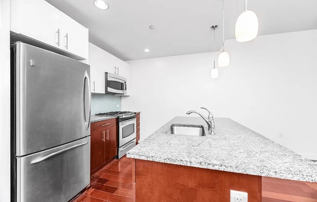 1 bed, 1 bath, $3,583, Unit 3CA