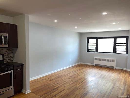 522 TAYLOR AVE