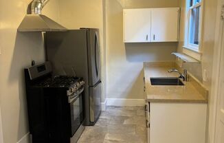 2 beds, 1 bath, $3,900