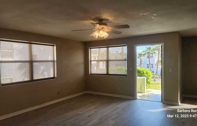 927 N. Grandview