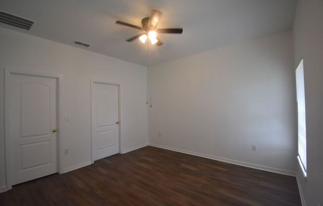 3 beds, 2 baths, $2,350