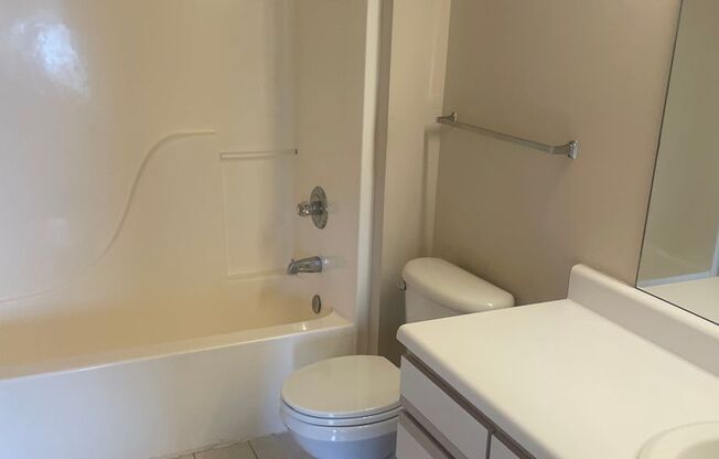 1 bed, 1 bath, 982 sqft, $1,132, Unit 11-303