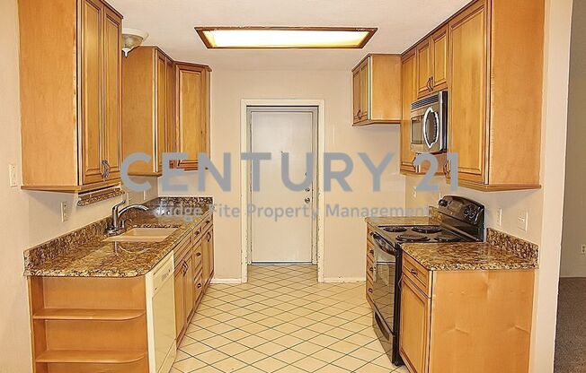 Lovely 3/2/2 in HEB ISD For Rent!