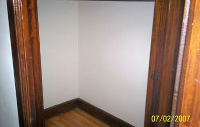Studio, 1 bath, 450 sqft, $1,140, Unit Unit #101