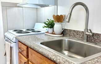 1 bed, 1 bath, 512 sqft, $1,795, Unit 025