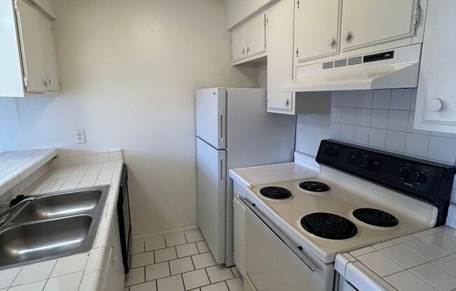 1 bed, 1 bath, 600 sqft, $1,199, Unit WWK-211