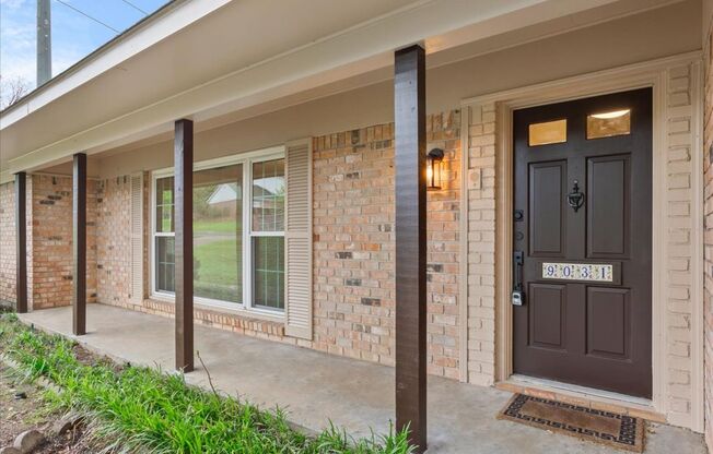 Completely Updated Home in Woodway, Texas; Midway ISD *Leasing special available*