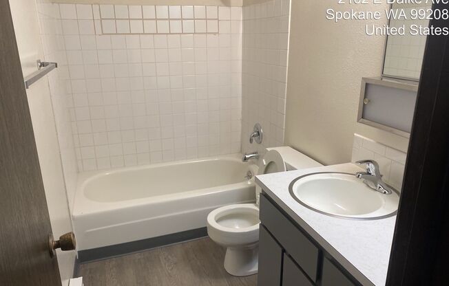 2102 E Dalke