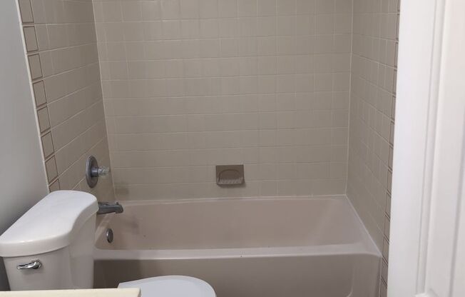 2 beds, 1 bath, $1,800