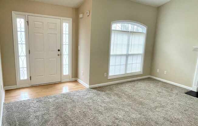 815 AARONS CT