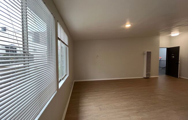 Studio, 1 bath, 615 sqft, $1,998, Unit 219
