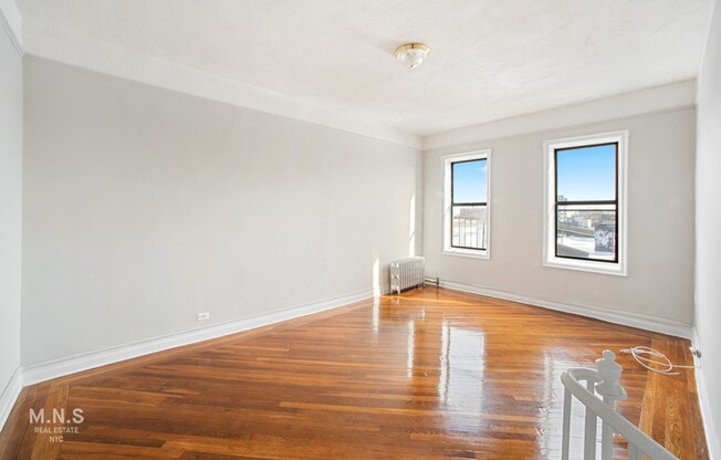 43 34 49 ST