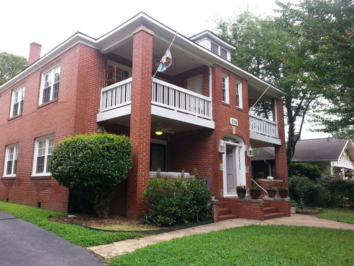 Renovated Great Two Bedroom  in Historic Wesley Heights!