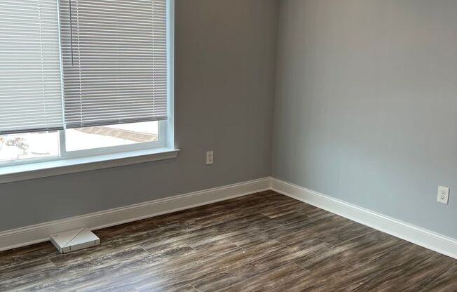 2 beds, 2.5 baths, $1,695, Unit Unit C