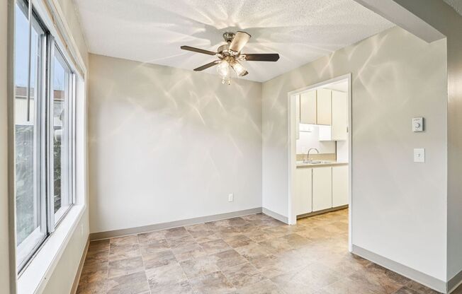 3 beds, 1.5 baths, 963 sqft, $1,749, Unit D-03