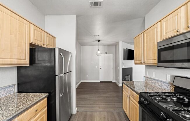 3 beds, 2 baths, $1,795, Unit UNIT 2169