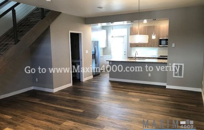 859 STRUTHERS AVE #404 - GREAT 2BR