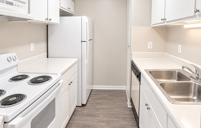 $1,450 / 3br -1056 ft2 COMING SOON!!