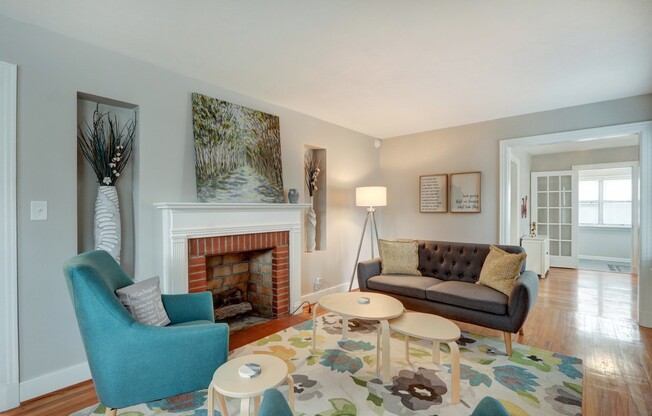 Short-term Corporate Rental in the Heart of Ardsley Park!