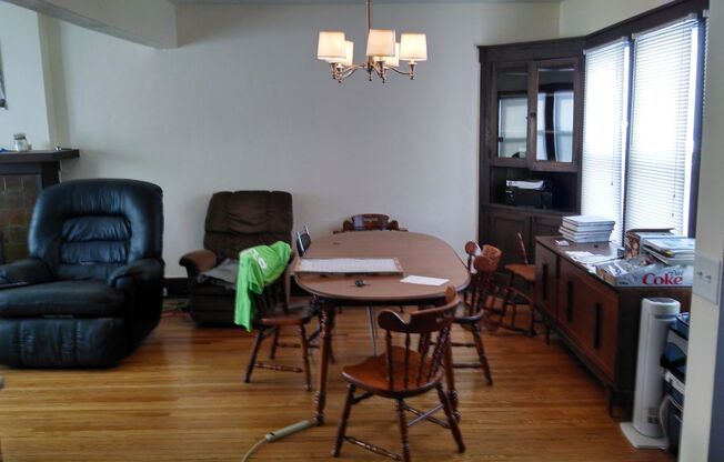 Beautiful & Spacious 3 Bedroom Townhome in Midtown