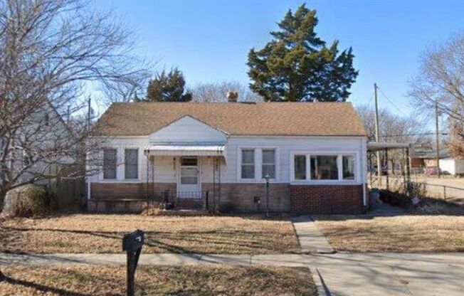 $1245 - 4 bedroom / 1 bathroom - Beautiful Remodeled Single Family Home