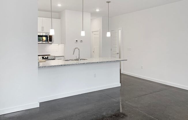 114 W 12th St Unit A