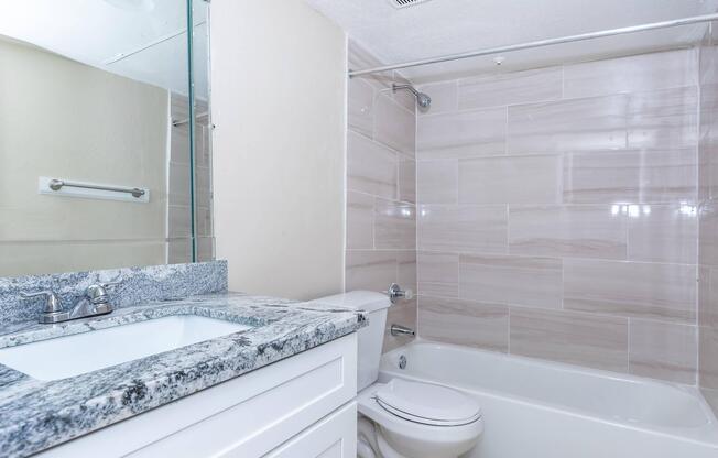 2 beds, 2 baths, 988 sqft, $995