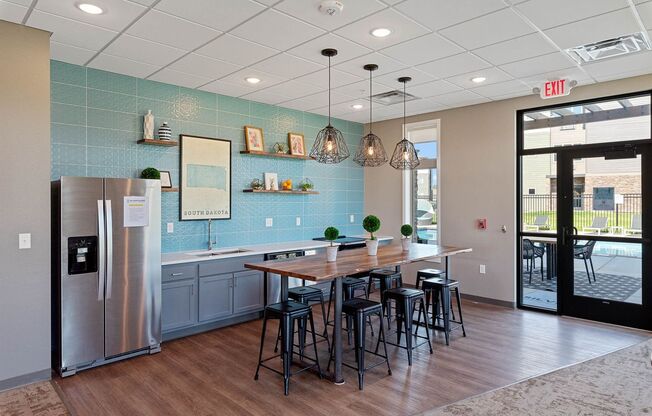 1 bed, 1 bath, 726 sqft, $995, Unit 210