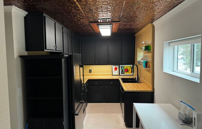 Mid-Century details in every corner. Solar panels! Gorgeous and perfect.