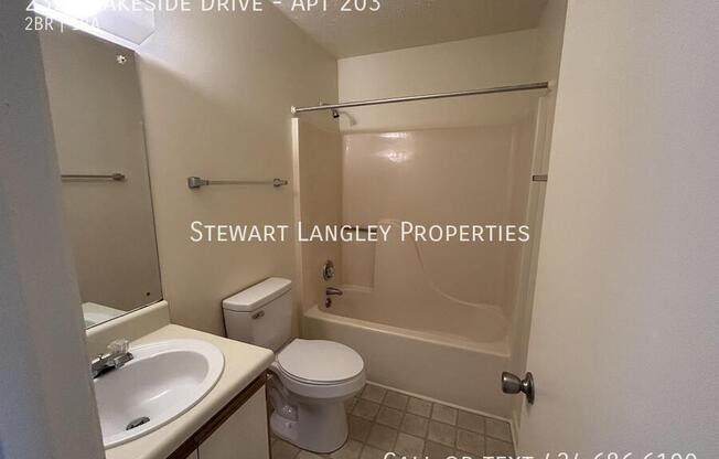 2338 LAKESIDE DR