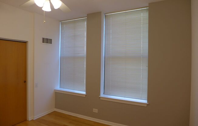 1 bed, 1 bath, 725 sqft, $2,050, Unit 06B