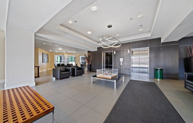 1 bed, 1 bath, 709 sqft, $2,900, Unit 212