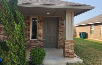 3 beds, 2 baths, $1,495