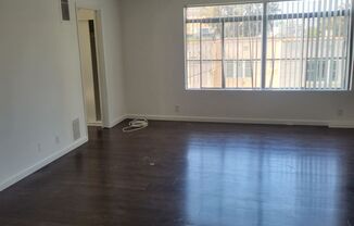 1 bed, 1 bath, $2,050, Unit 10