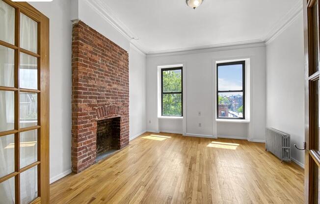 570 VANDERBILT AVE