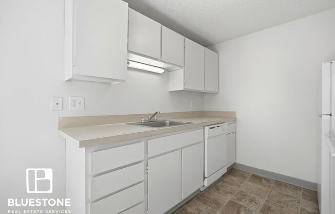2 beds, 1 bath, 1,000 sqft, $1,325, Unit 31