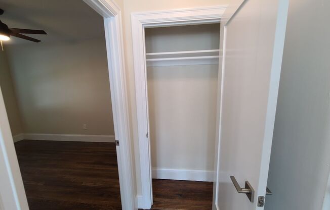 1 bed, 1 bath, $2,700, Unit 9