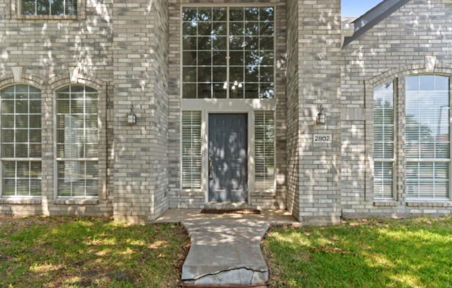 2802 BRIARBROOK LN