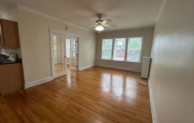 2 beds, 1 bath, 950 sqft, $1,750, Unit 3902-1A
