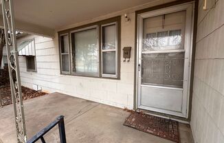 2 beds, 1 bath, $895